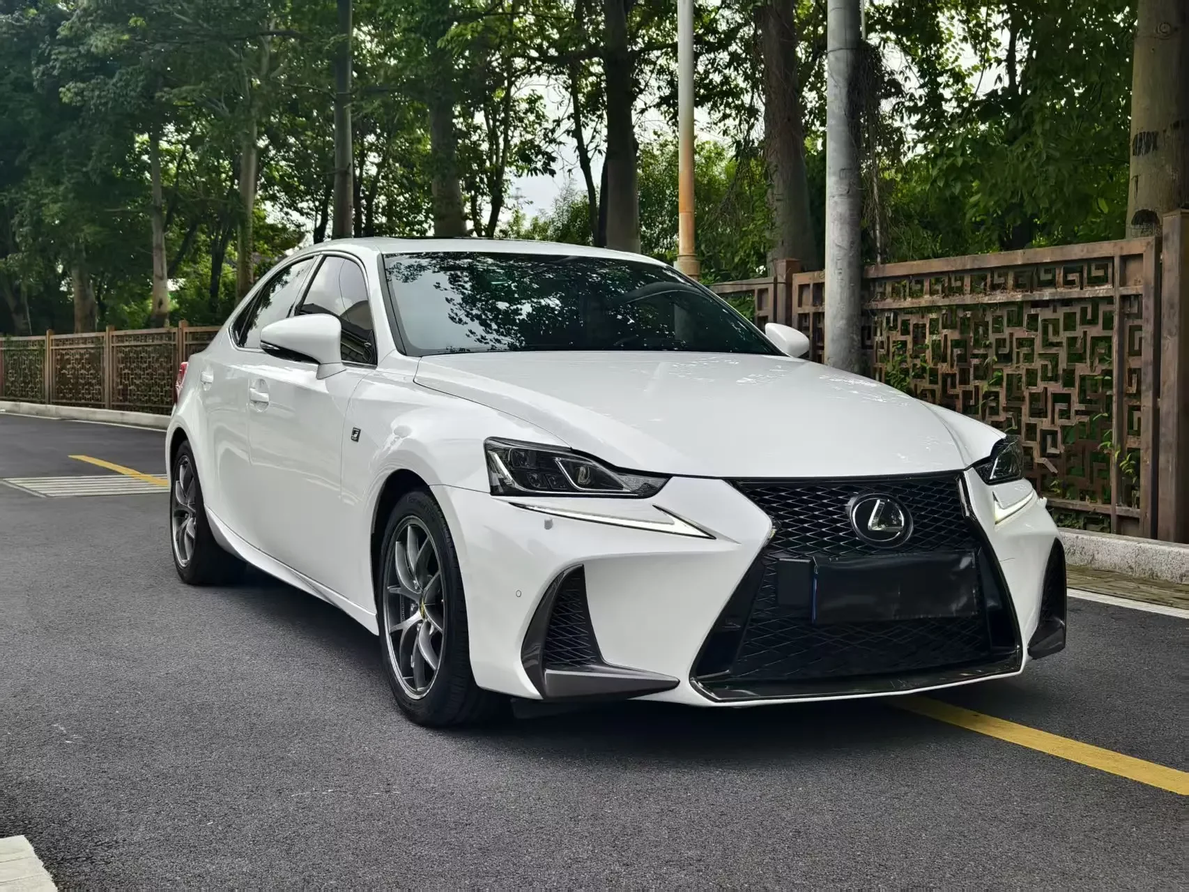 Lexus IS