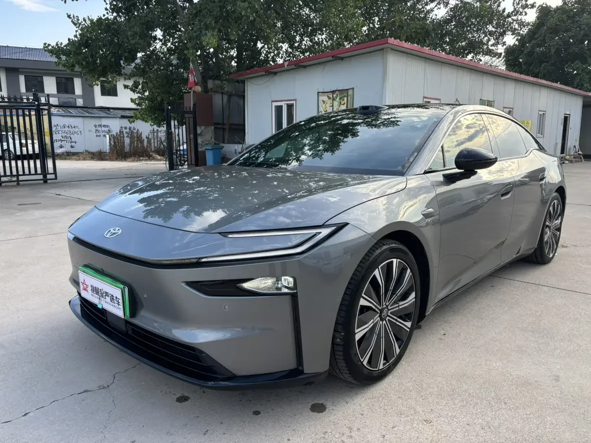 Toyota Platinum 7  из Китая