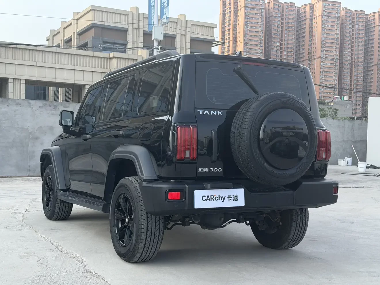 Tank 300