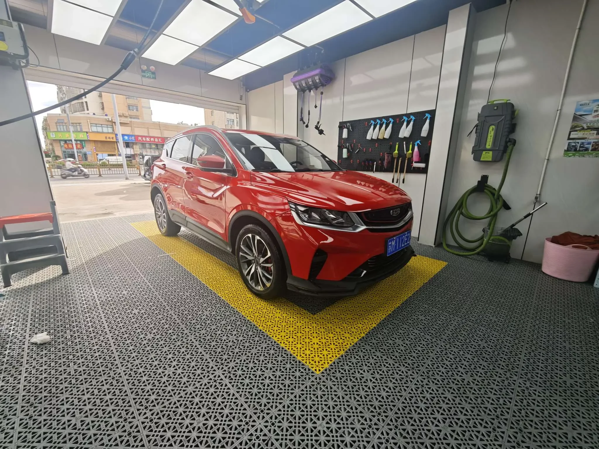 Geely Coolray SX11