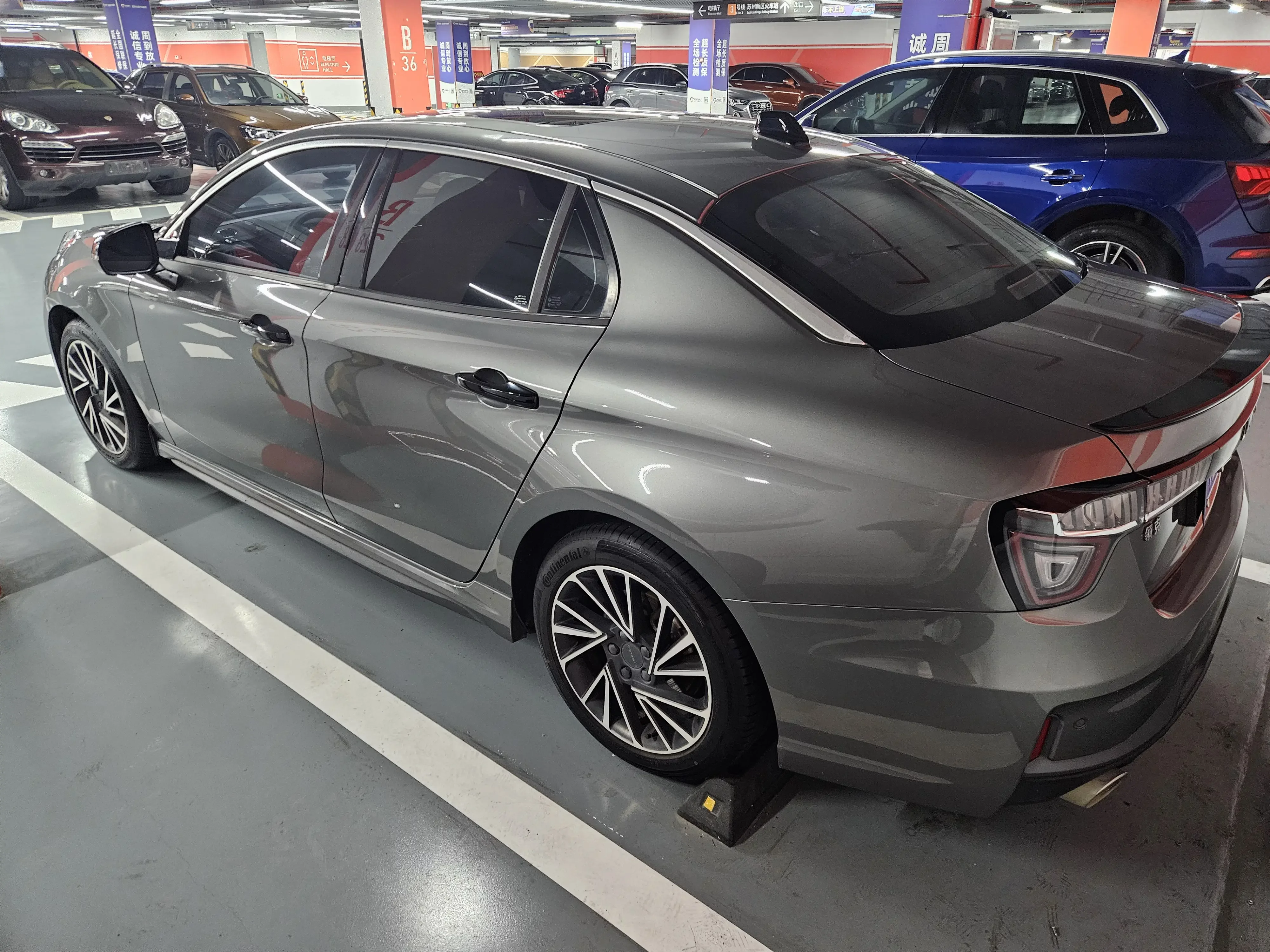 Lynk & Co 03