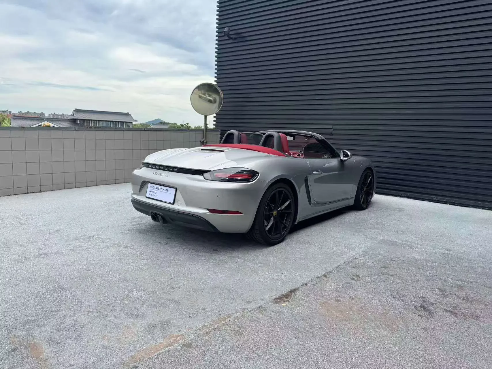 Porsche 718