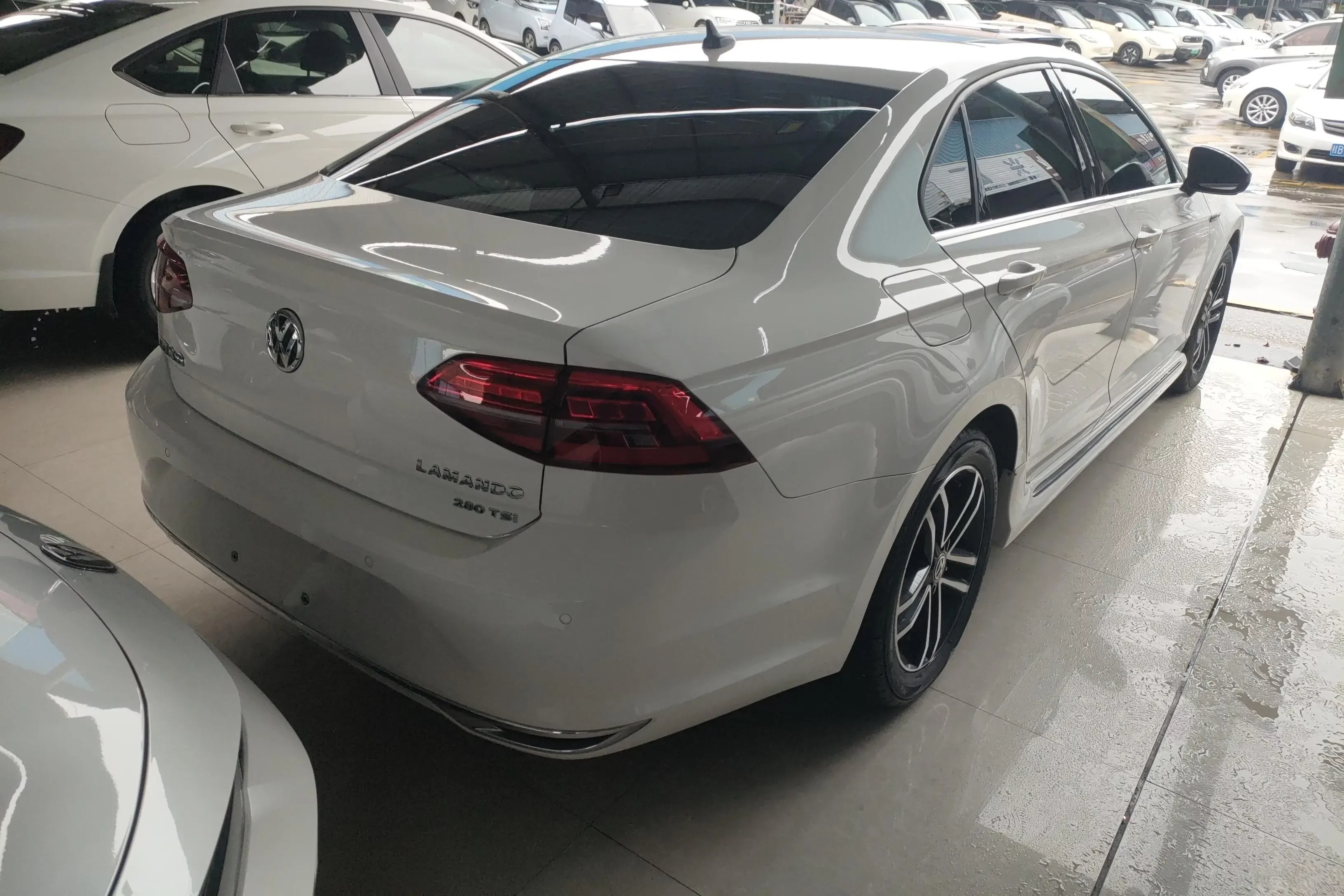 Volkswagen Lamando