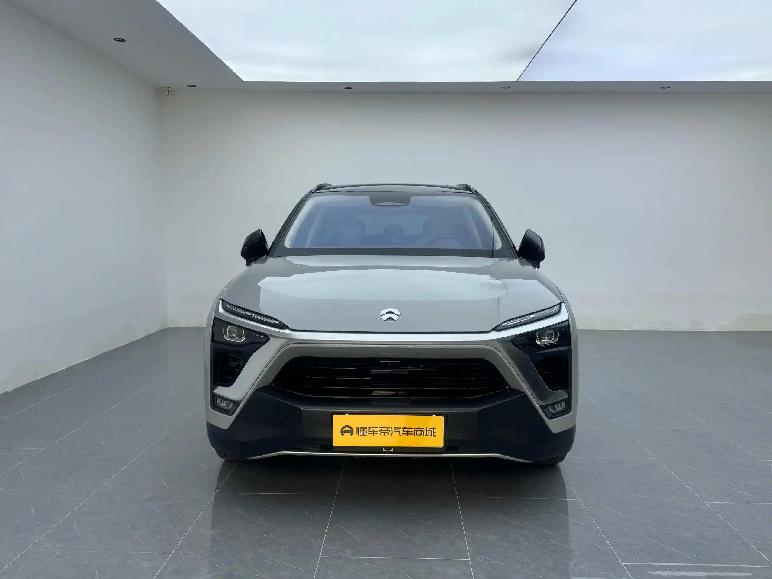 NIO ES8