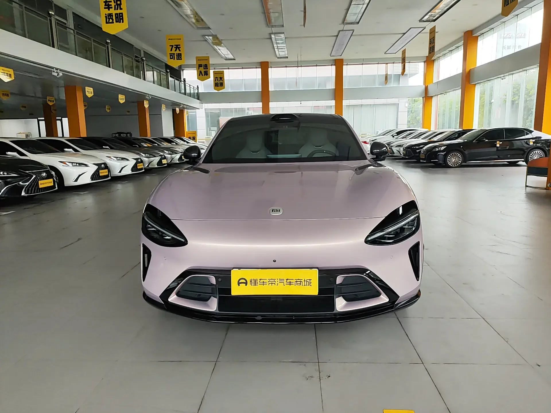 Xiaomi car Xiaomi YU7  из Китая