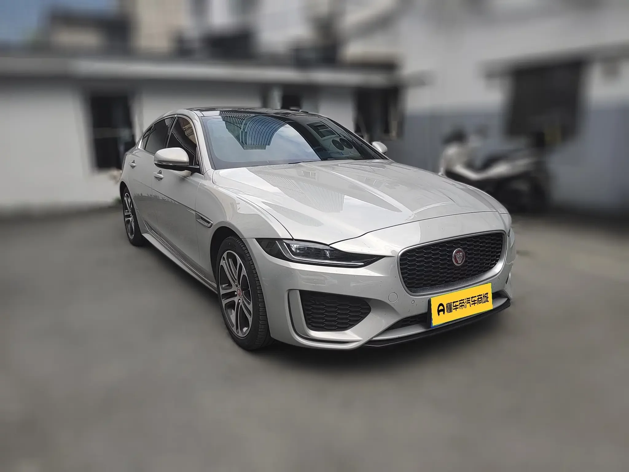 Jaguar XEL