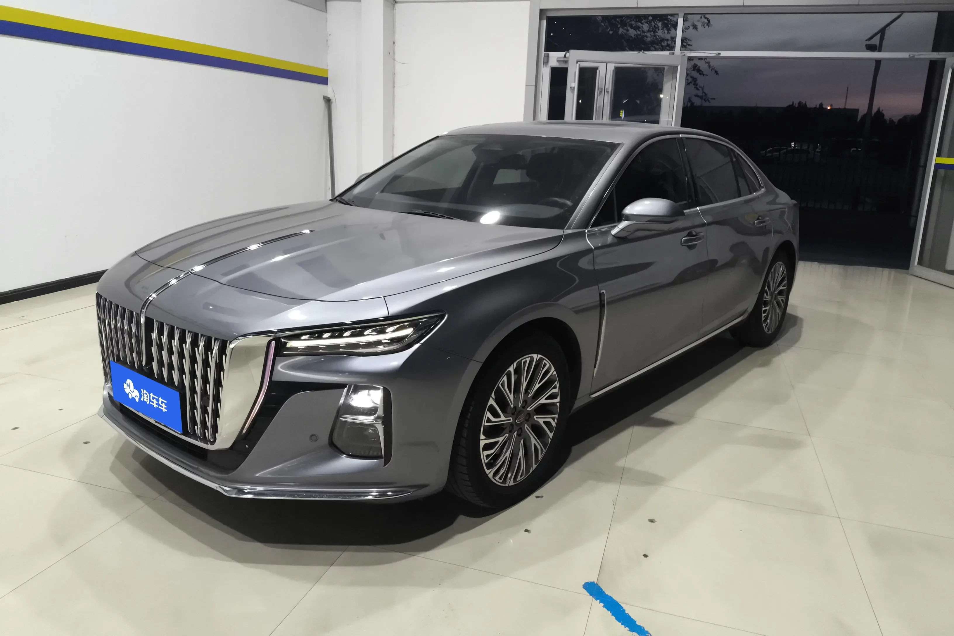 Hongqi H5