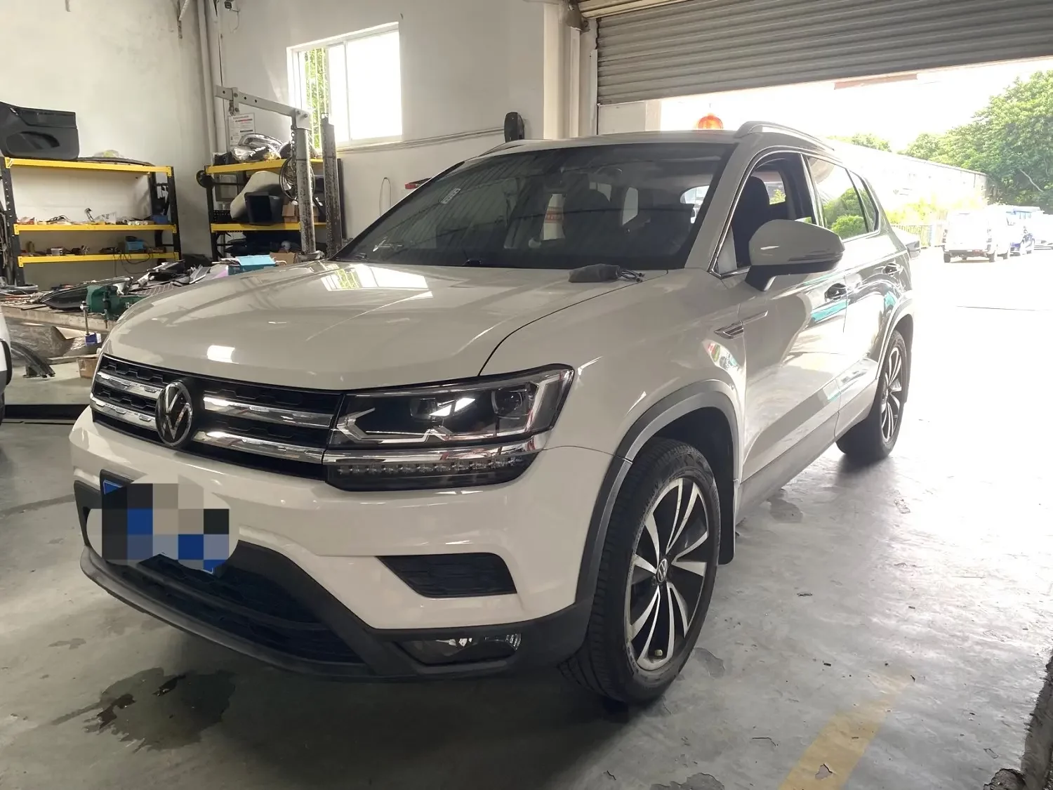 Volkswagen Tharu