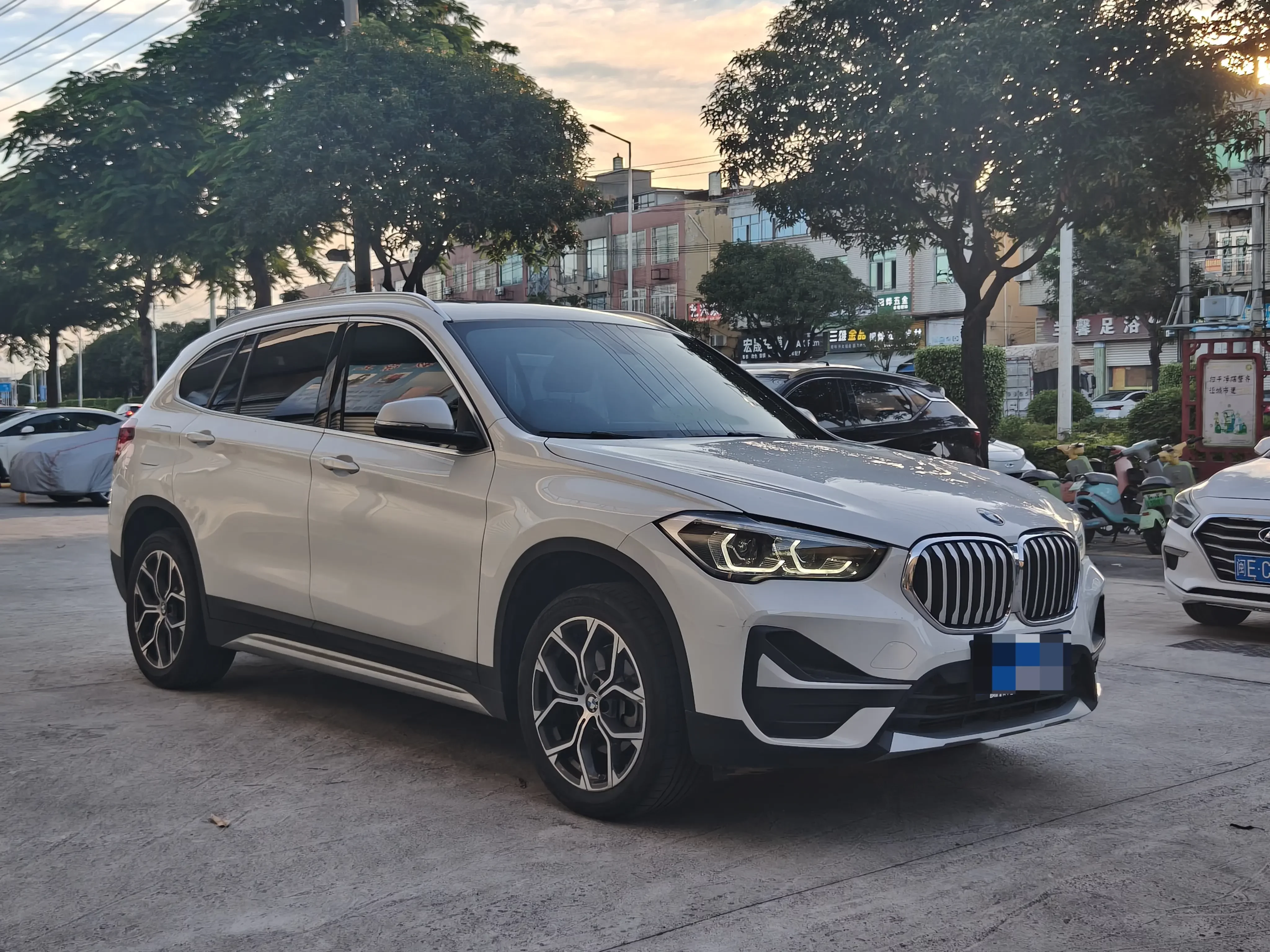 BMW X1