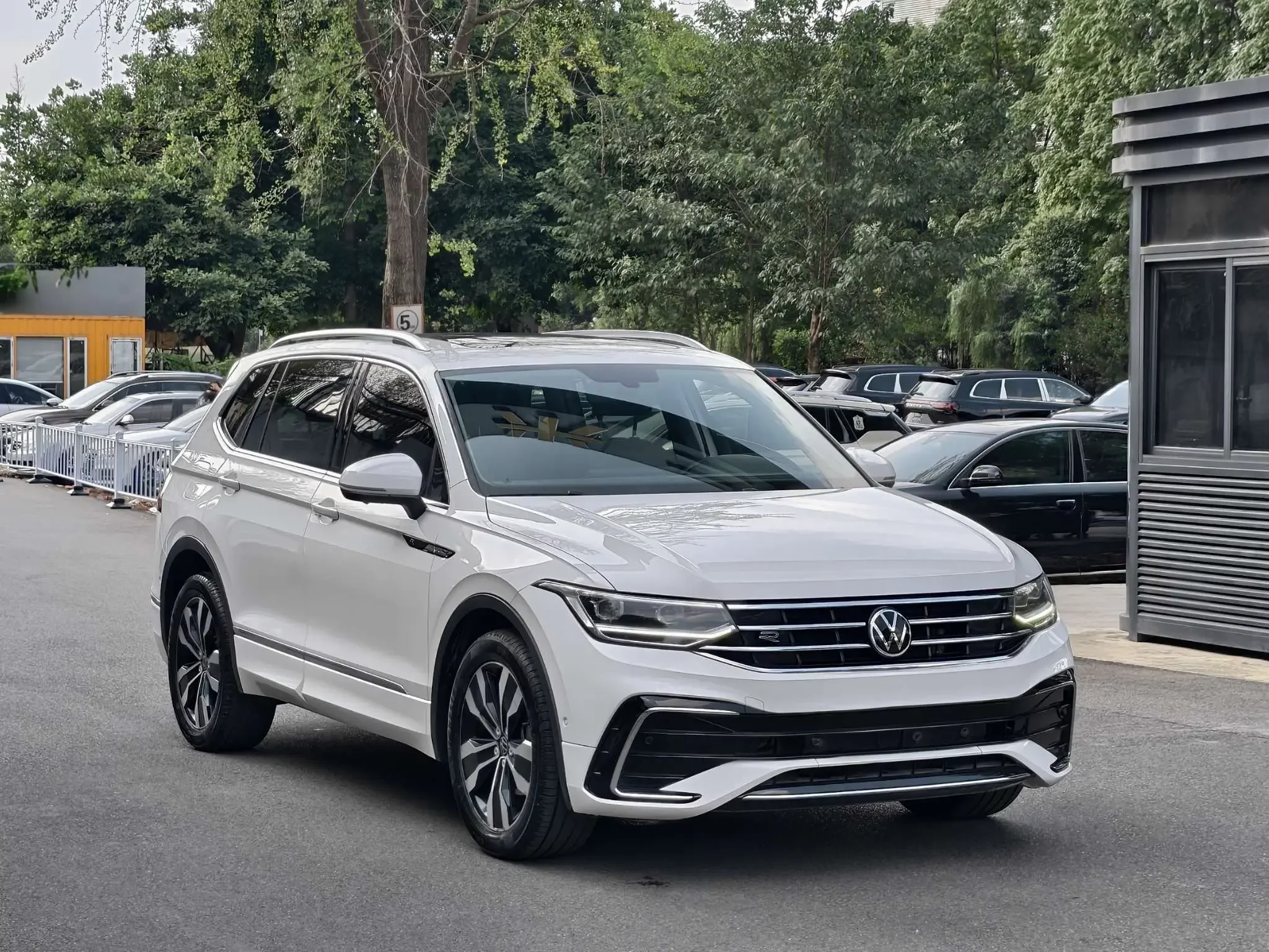 Volkswagen Tiguan L