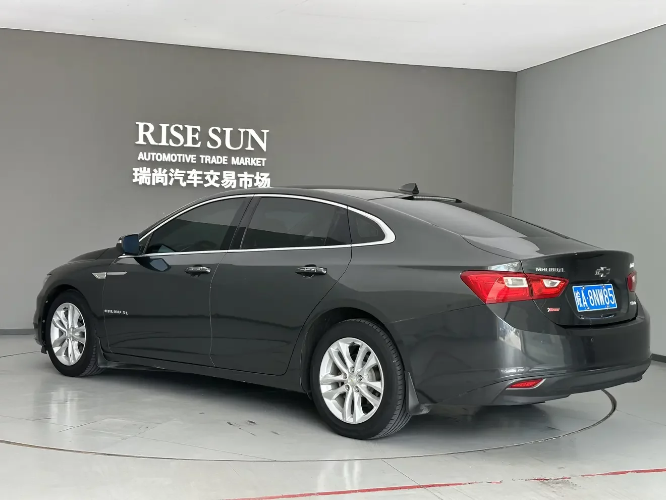 Chevrolet Malibu XL