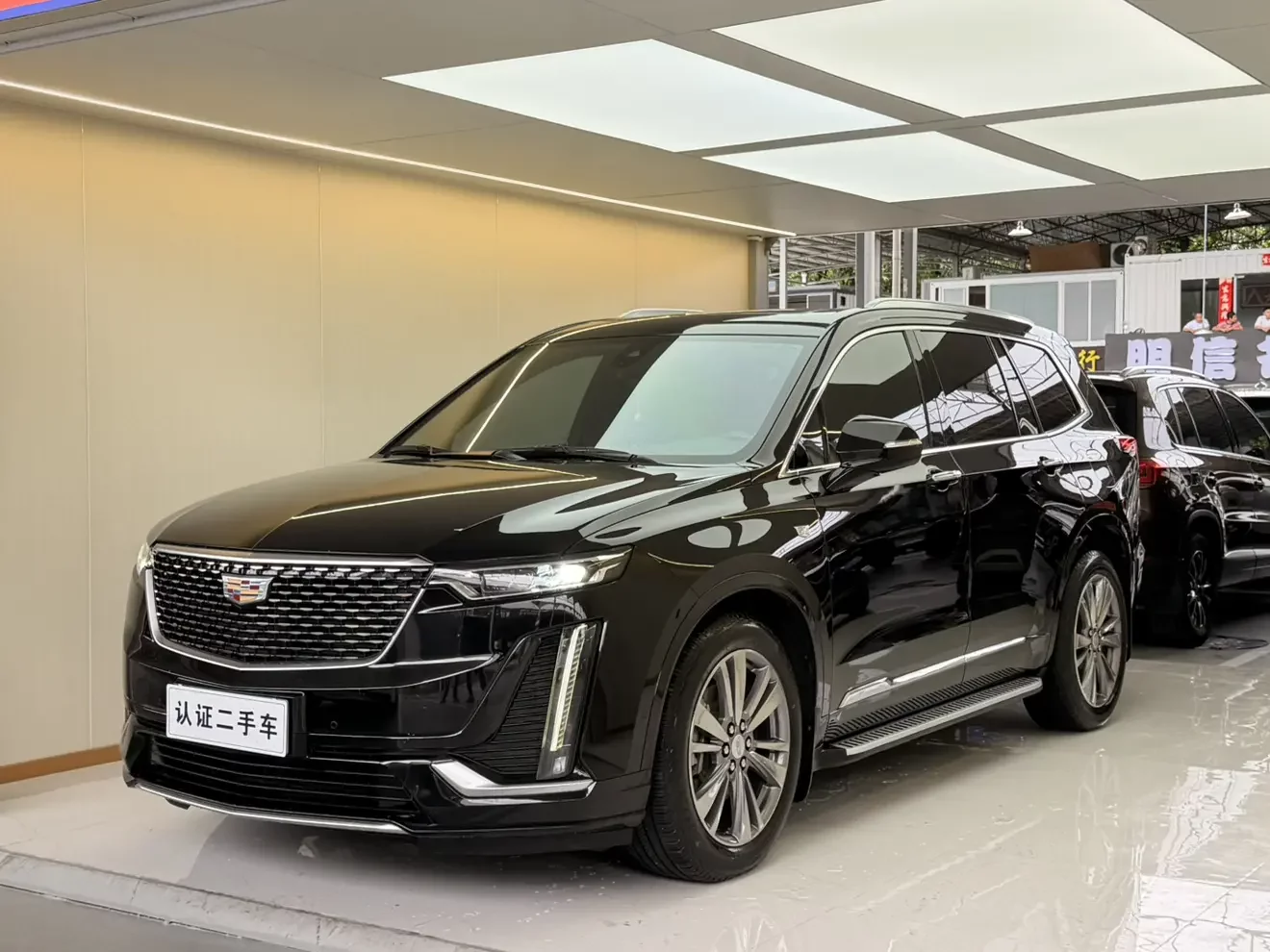 Cadillac XT6