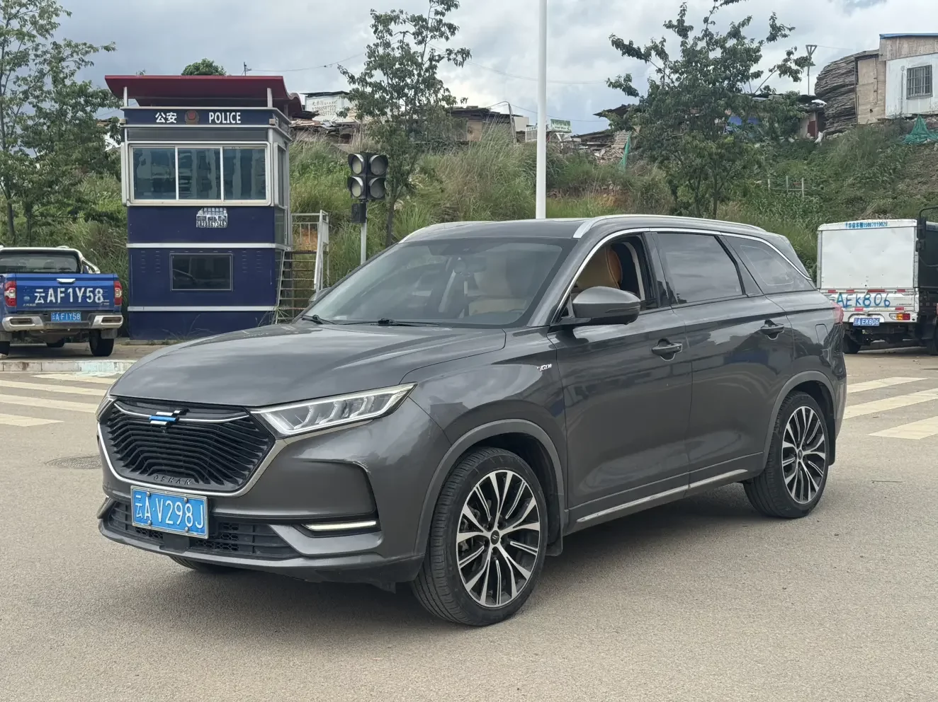 Oshan Changan Auchan X7