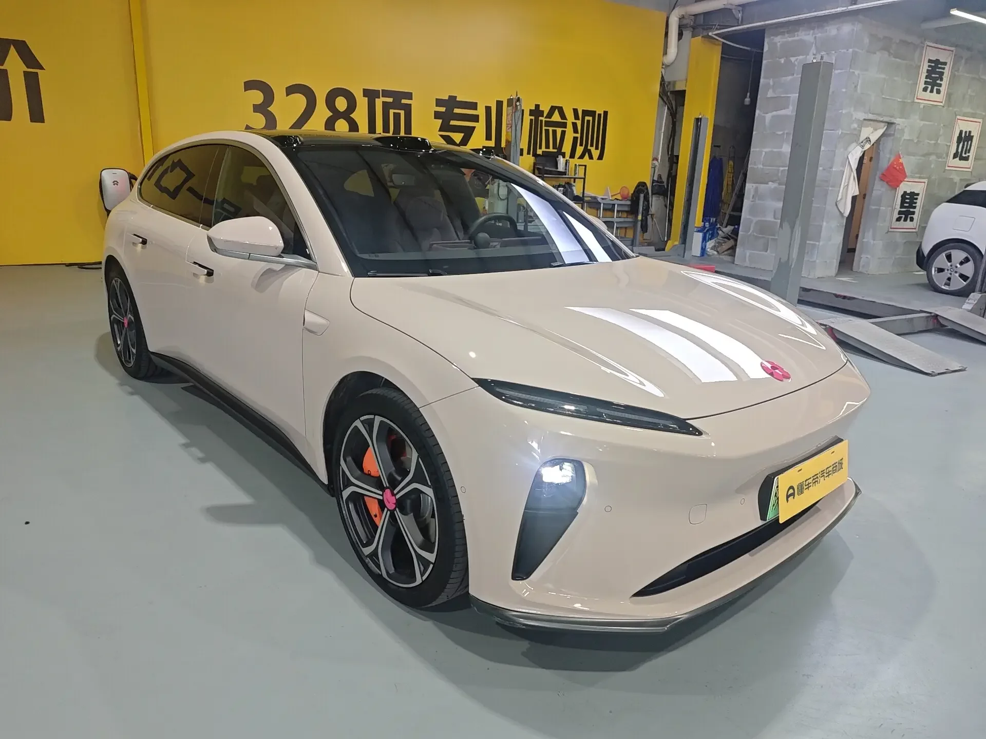 NIO ET5T