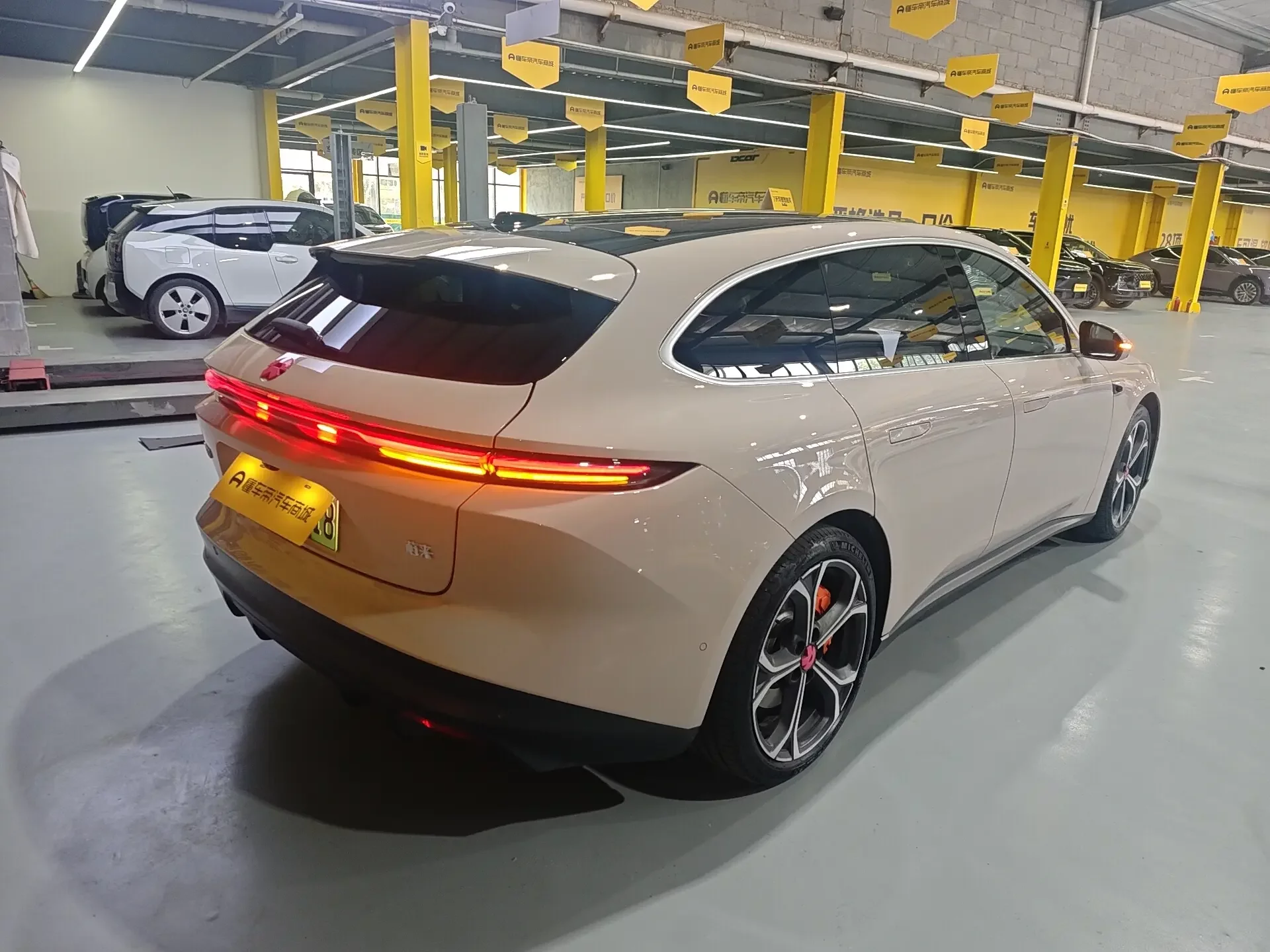 NIO ET5T