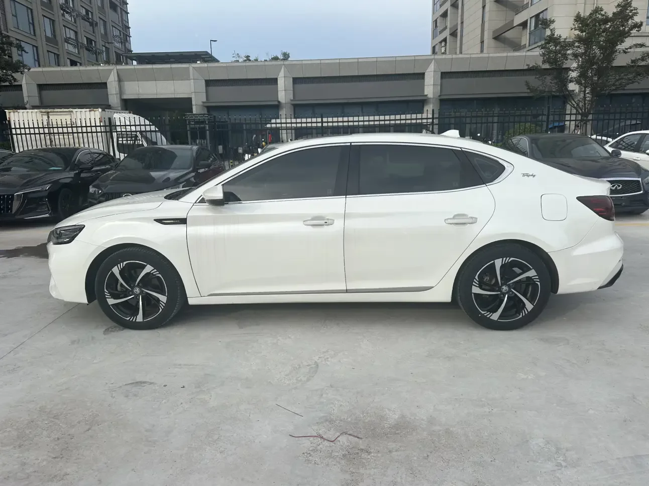 MG 6