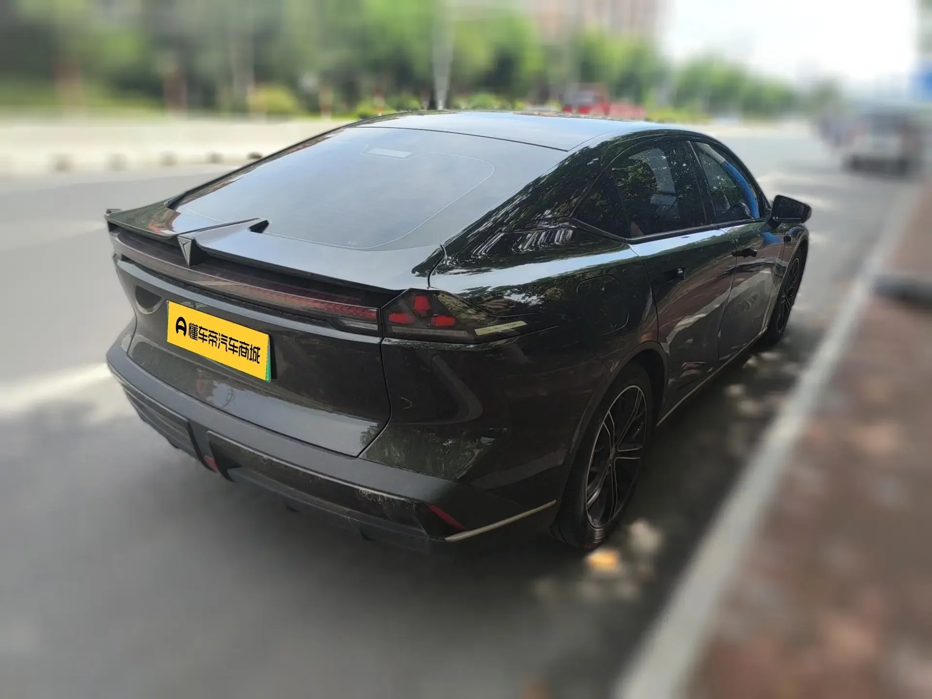Deepal Dark blue SL03