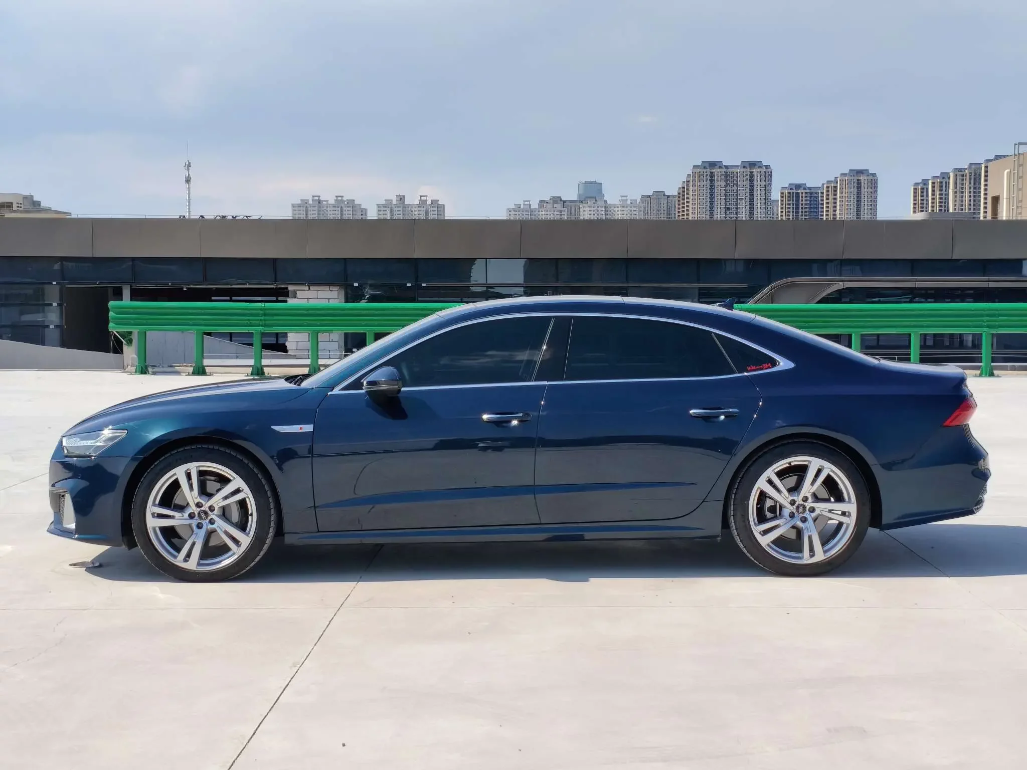 Audi A7L