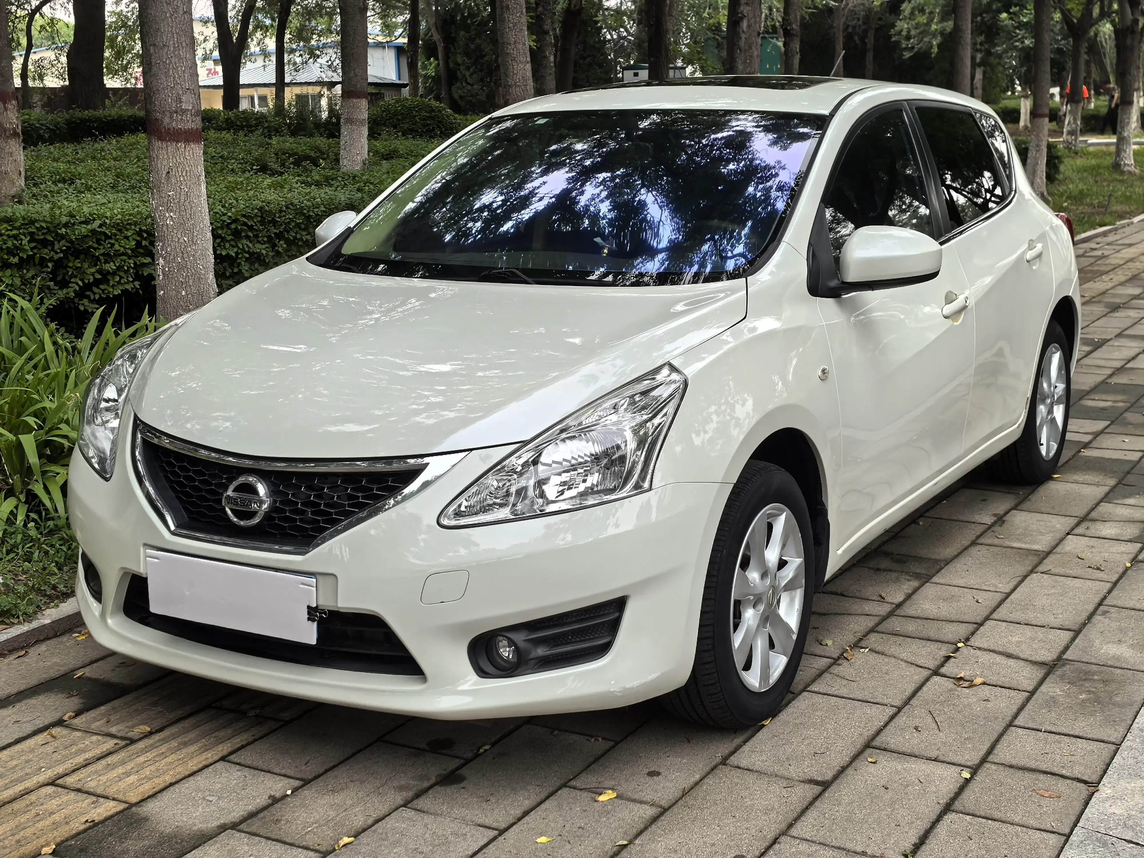 Nissan Tiida