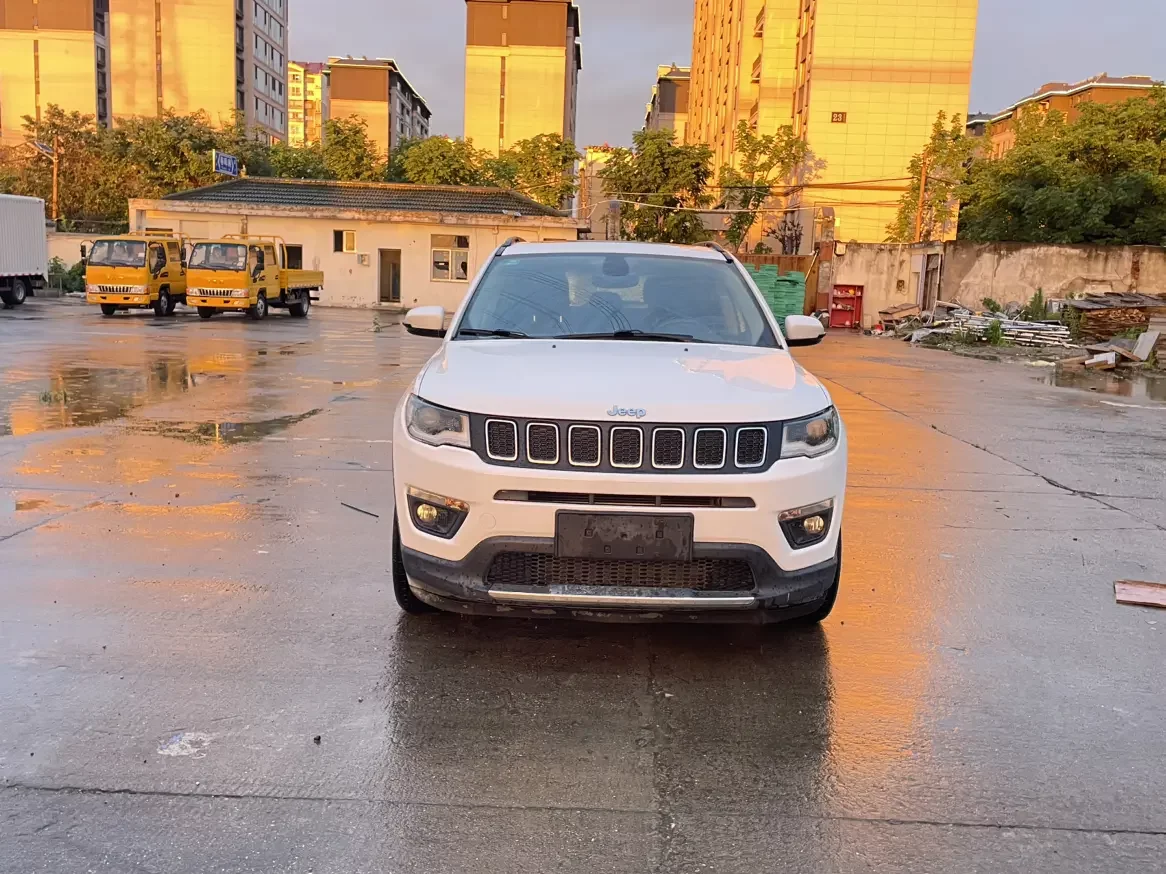 Jeep Guide to