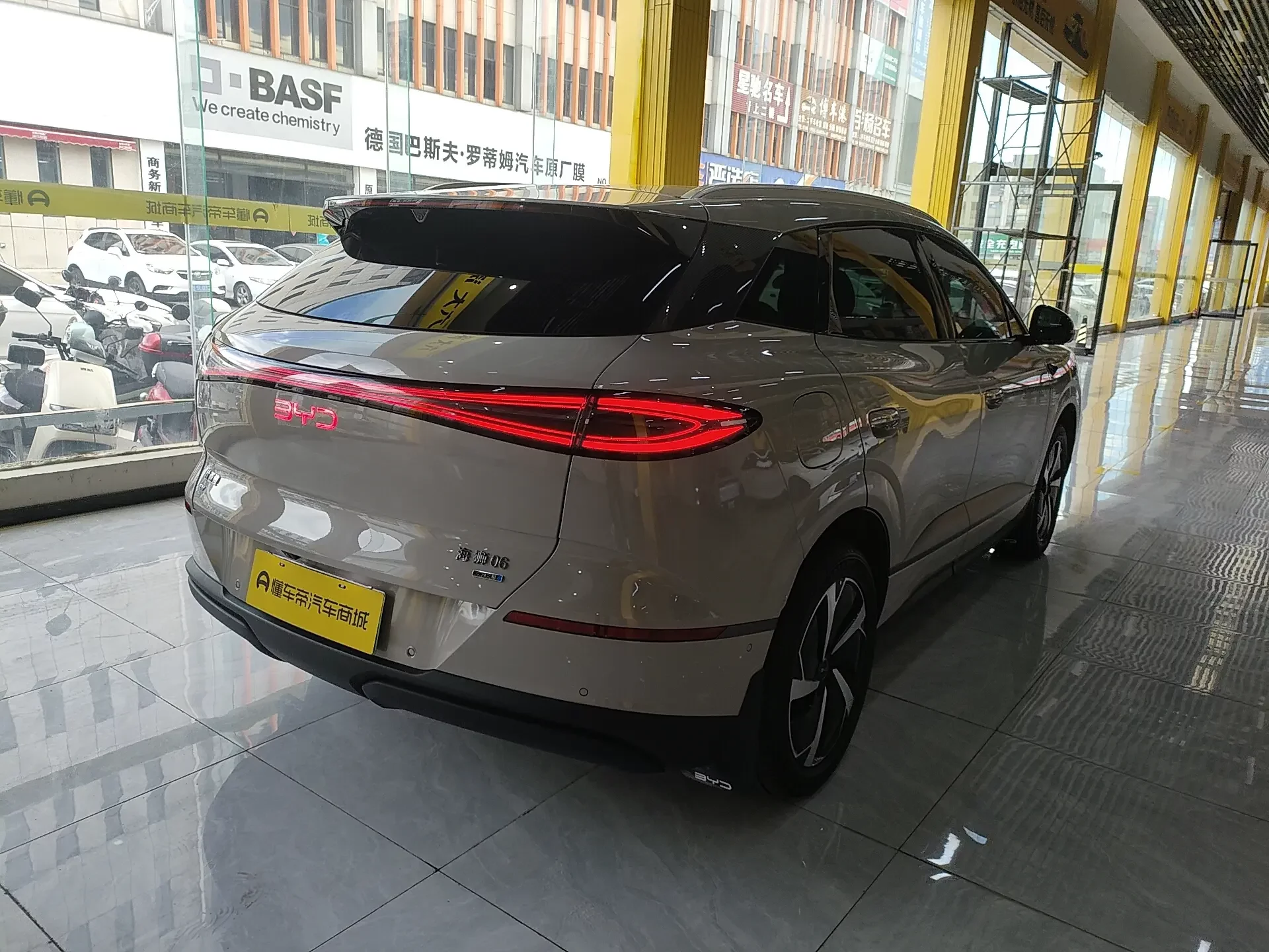 BYD Sea Lion 06EV