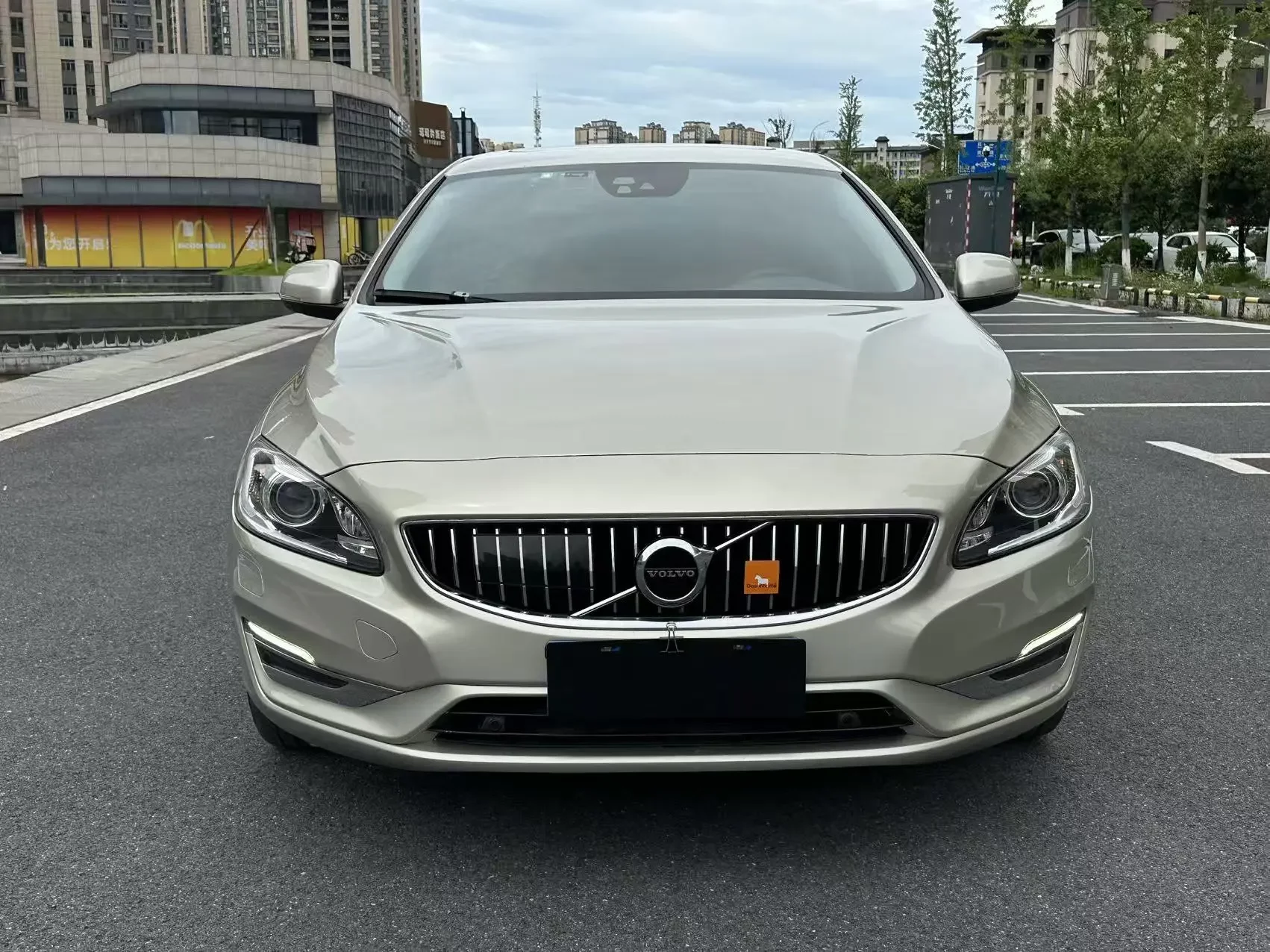 Volvo S60