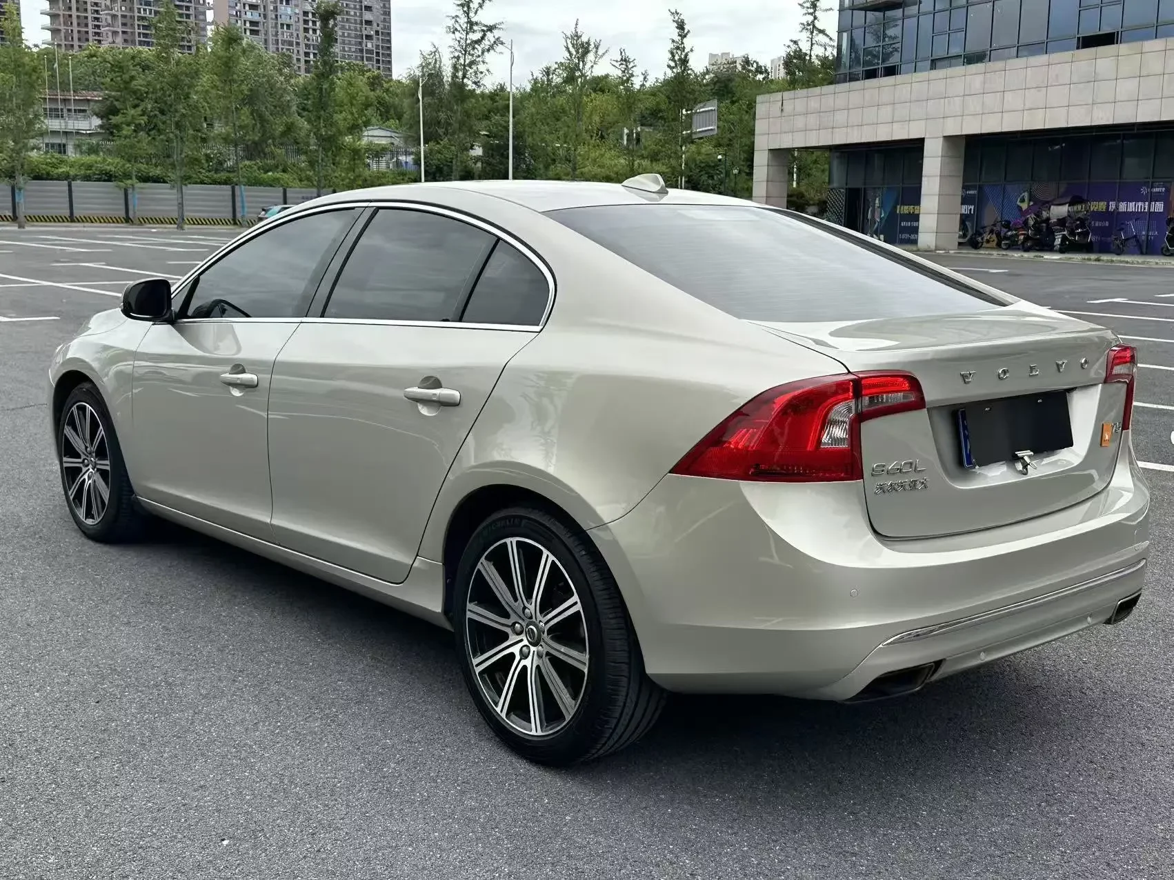 Volvo S60