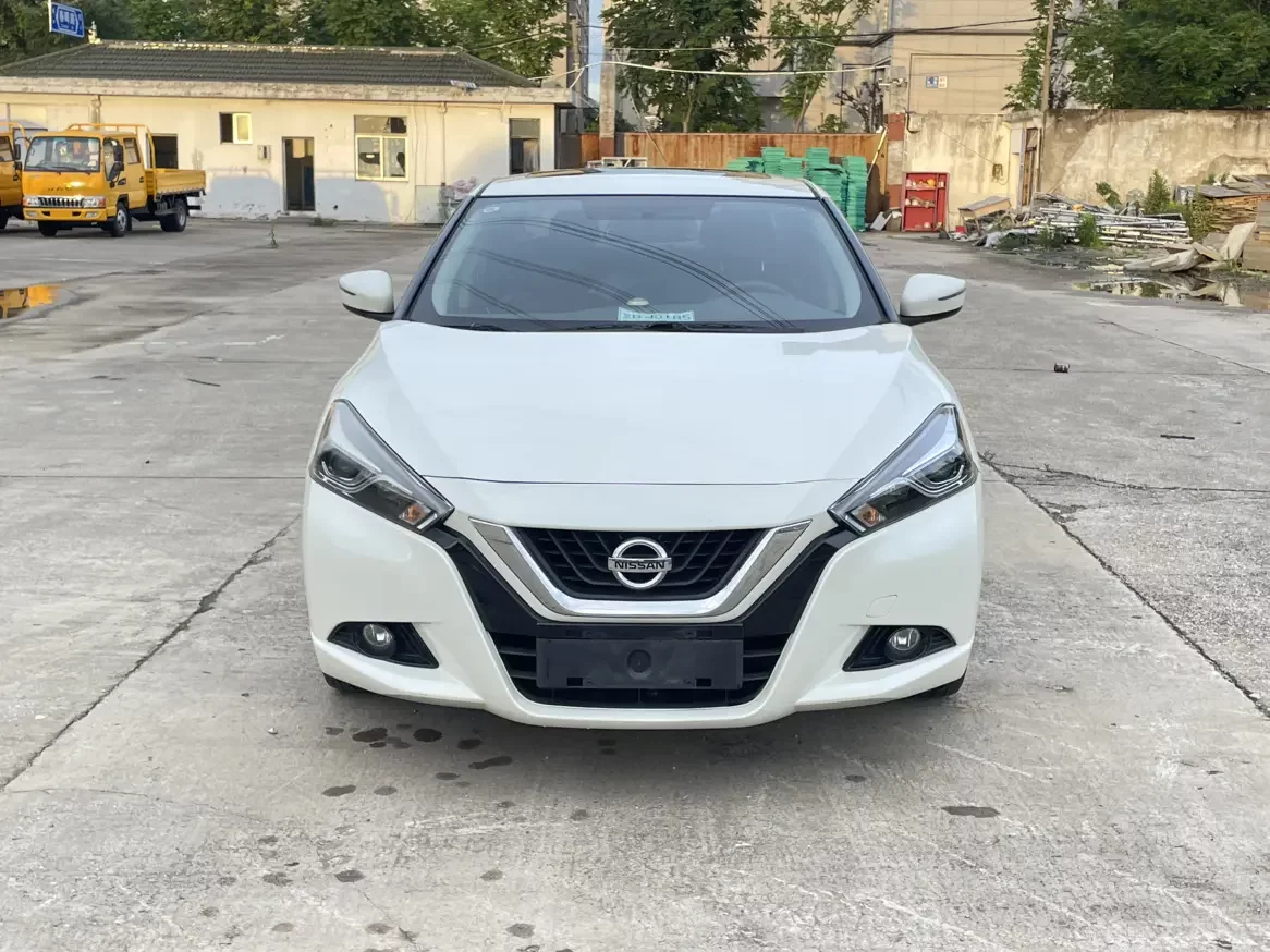 Nissan bluebird  из Китая