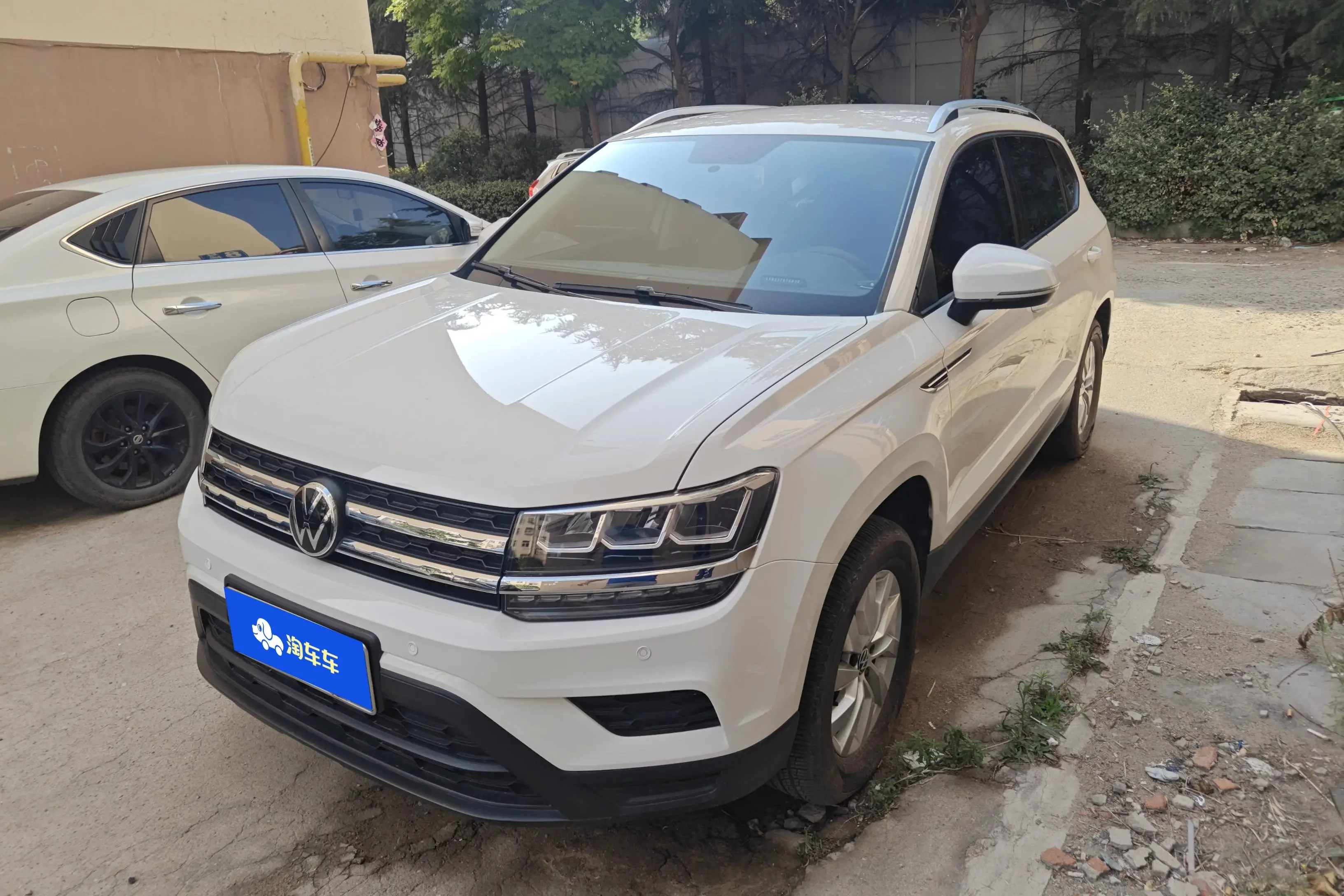 Volkswagen Tharu