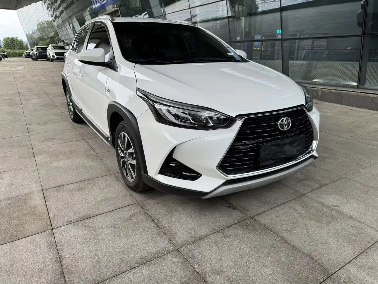 Toyota Yaris L