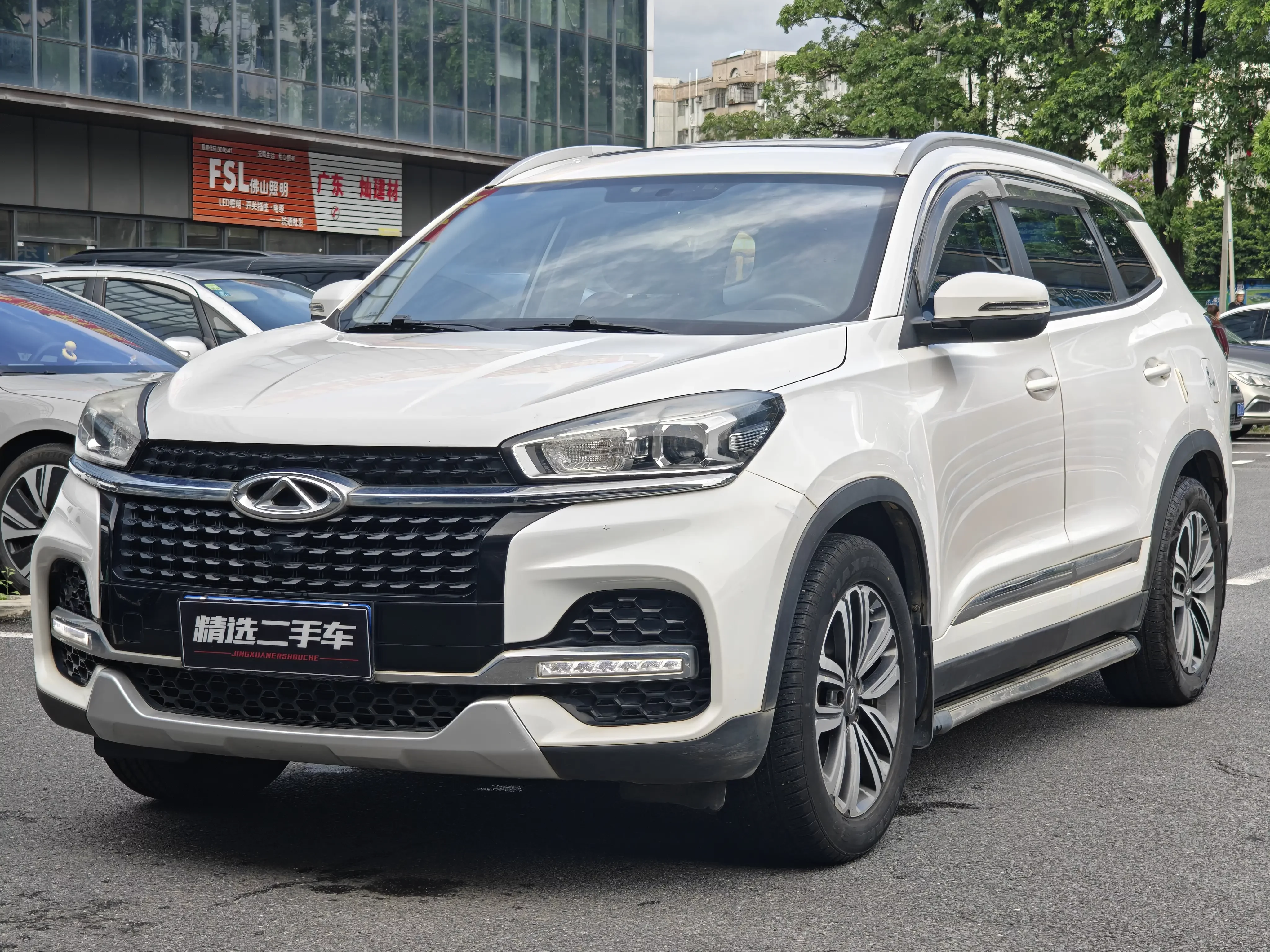 Chery Tiggo 8