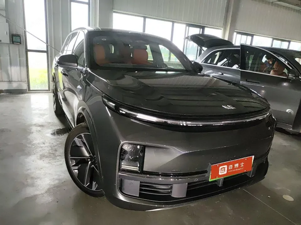 Lixiang L8
