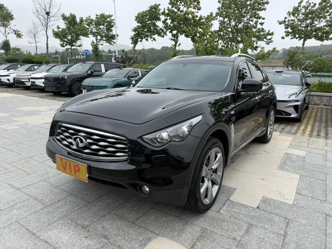 Infiniti FX  из Китая