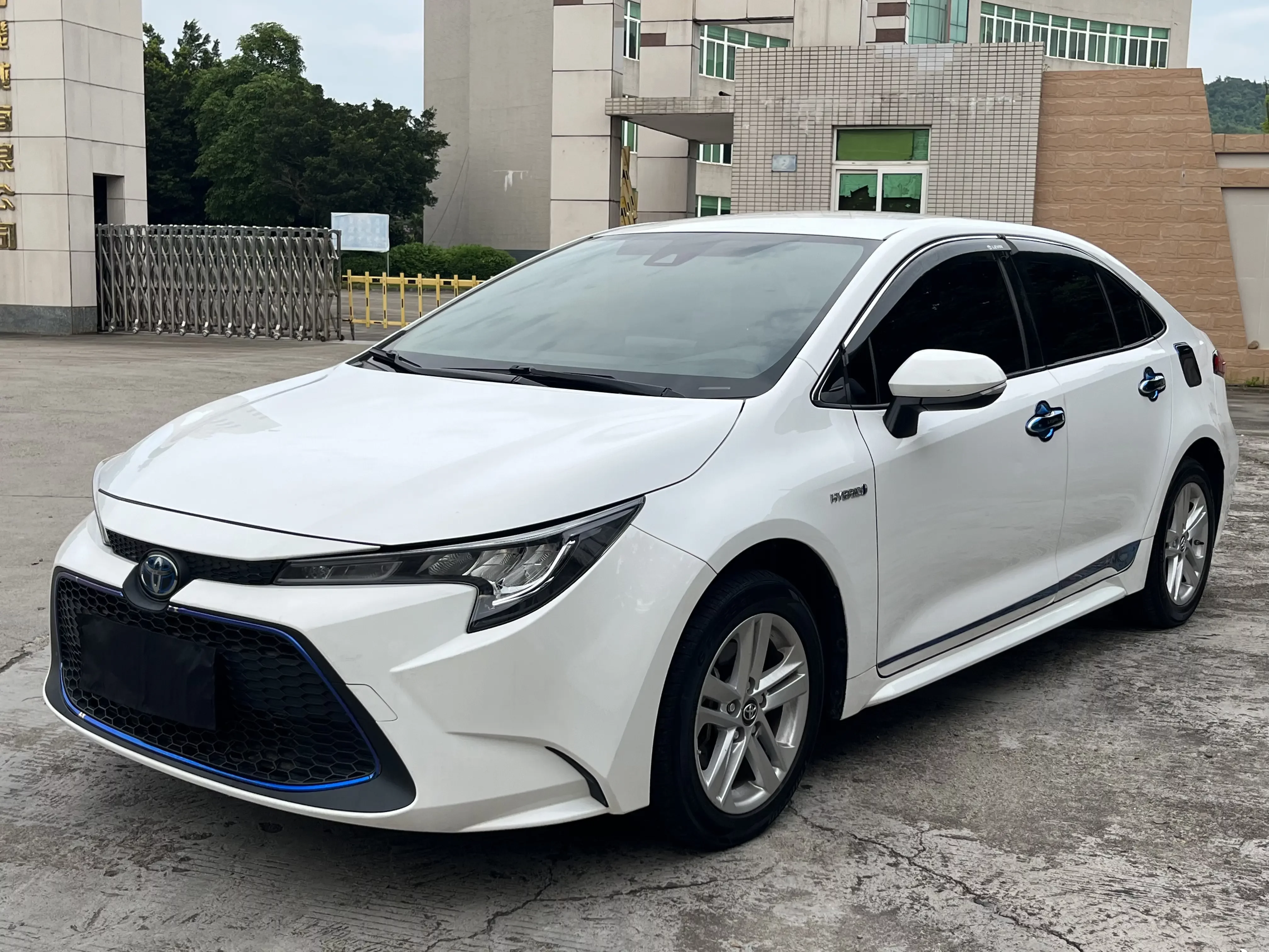 Toyota Levin (Lei Ling)  из Китая