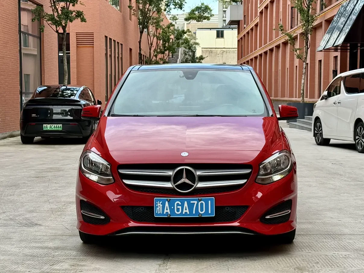 Mercedes-Benz B Class