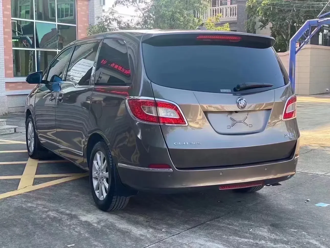 Buick GL8