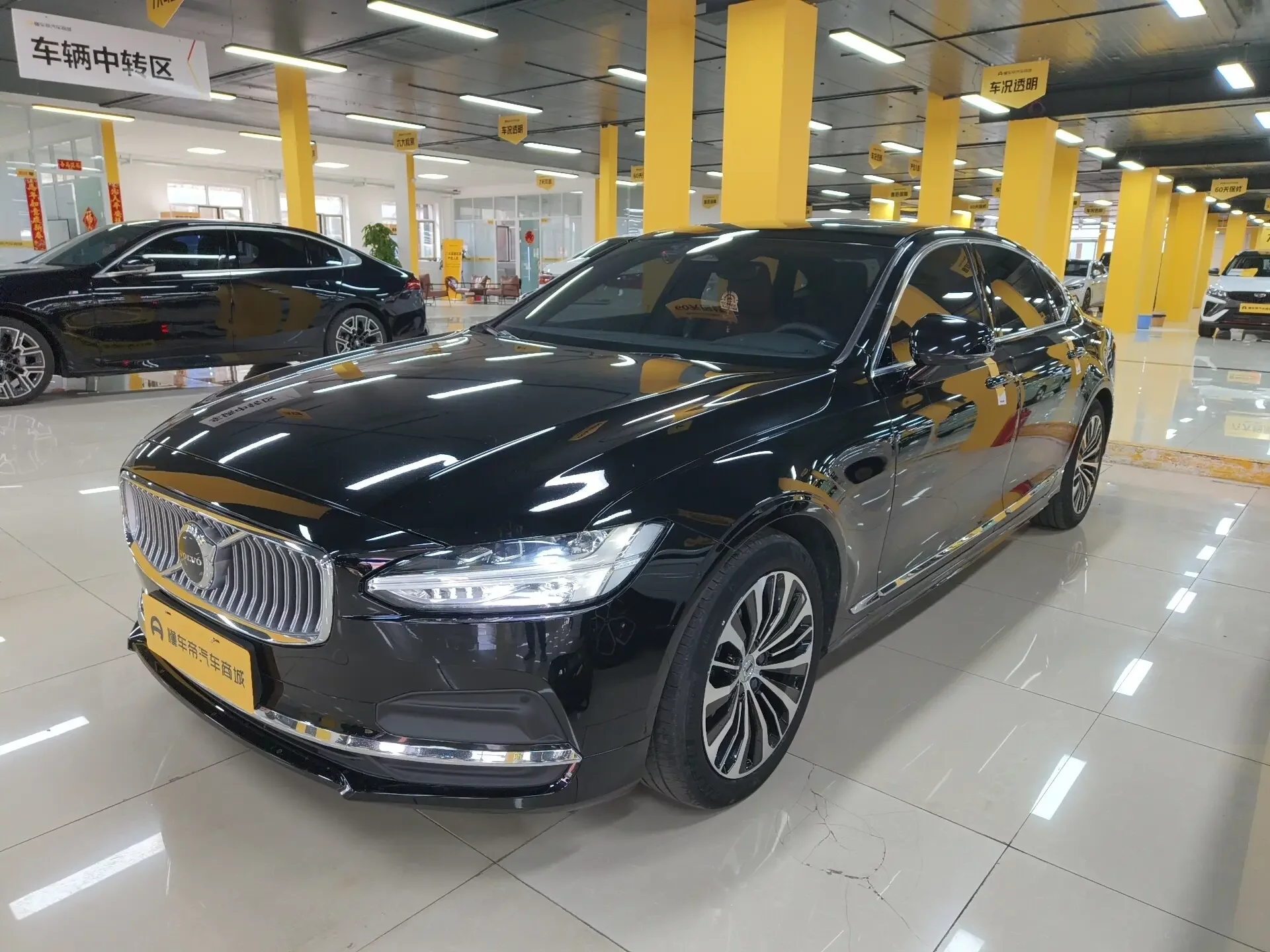 Volvo S90