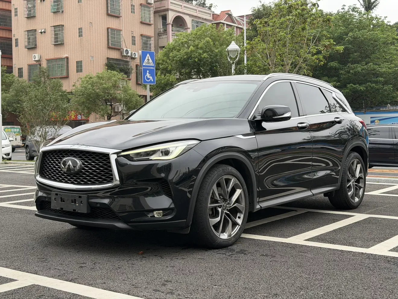 Infiniti QX50