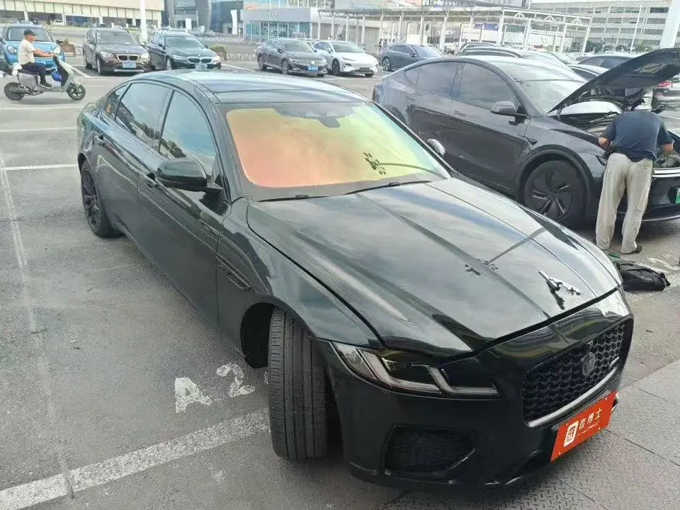 Jaguar XFL