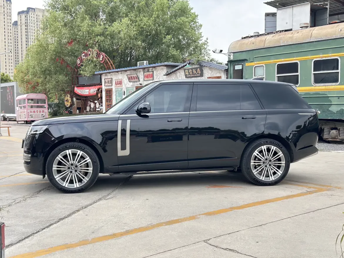 Land Rover range rover
