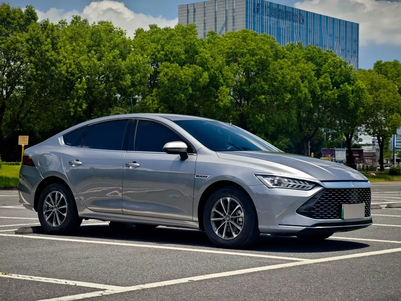 BYD Qin PLUS DM