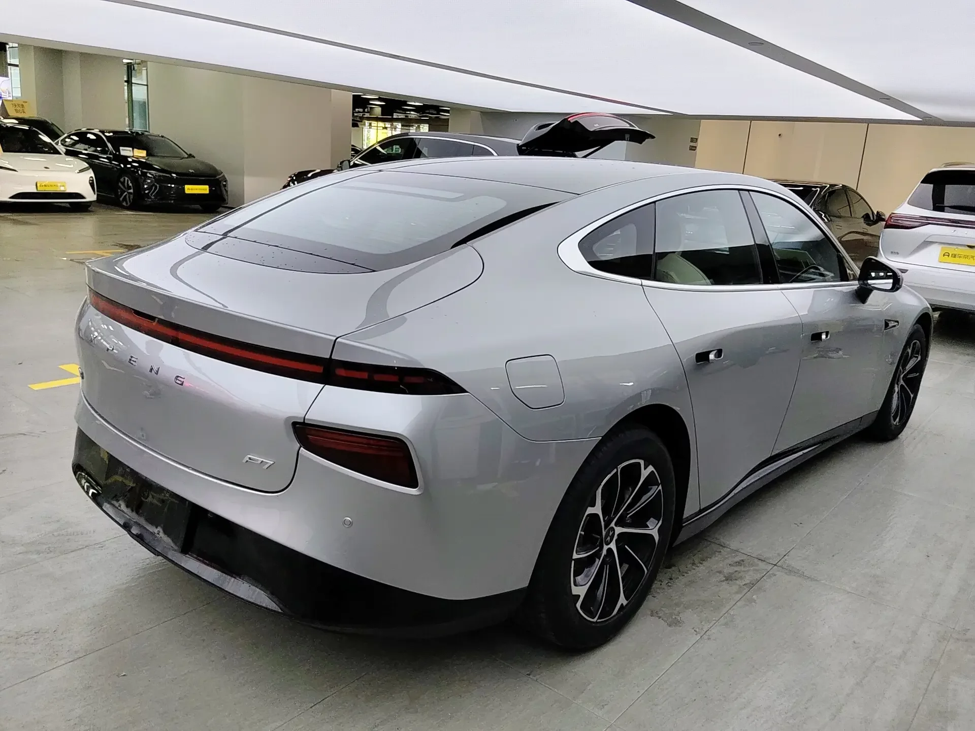 Xpeng P7
