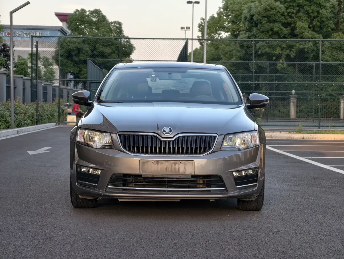 Skoda Octavia  из Китая