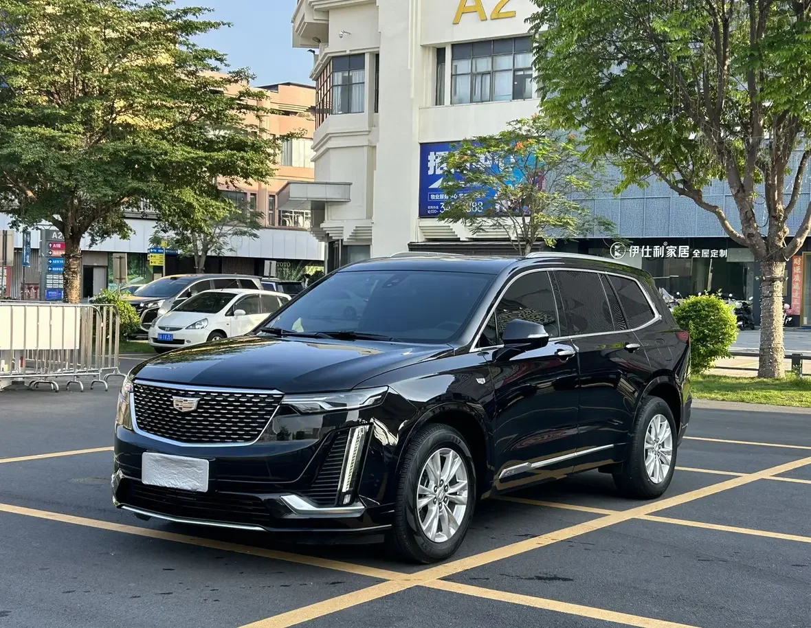 Cadillac XT6