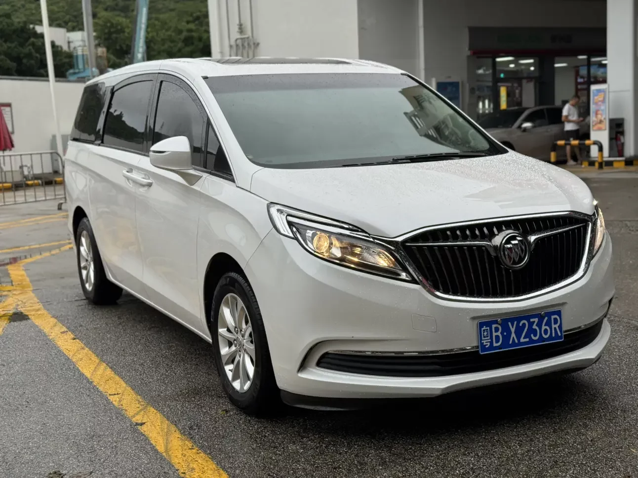 Buick GL8