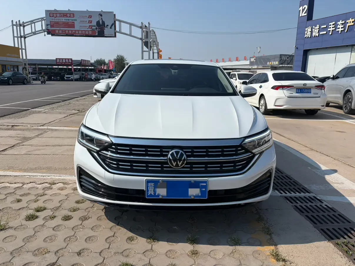 Volkswagen Sagitar