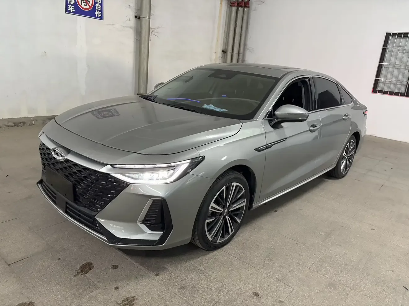 Chery Arrizo 8