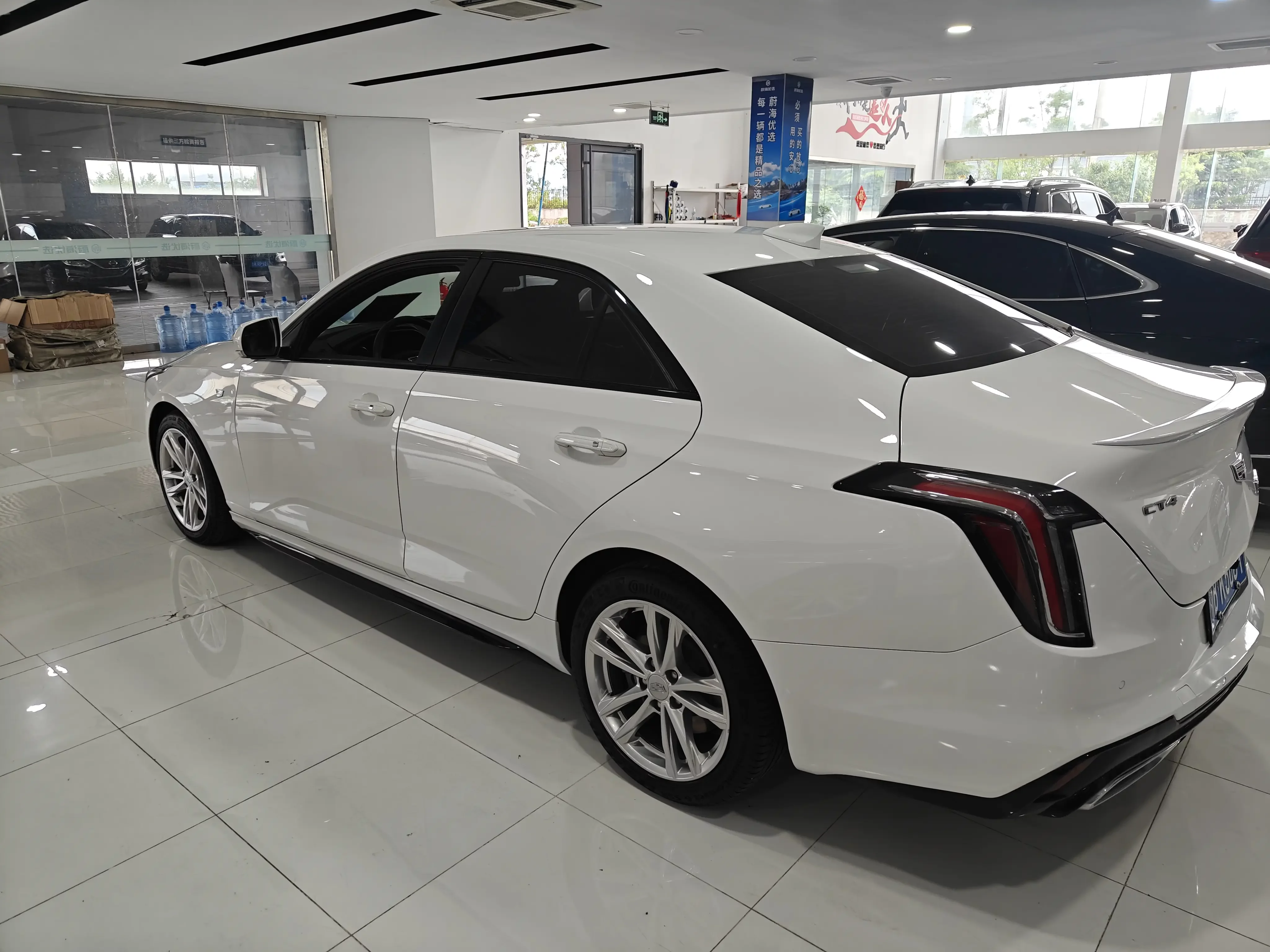 Cadillac CT4