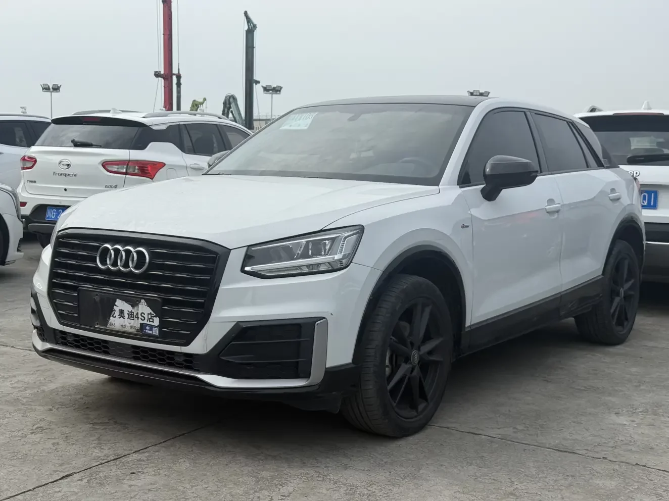 Audi Q2L