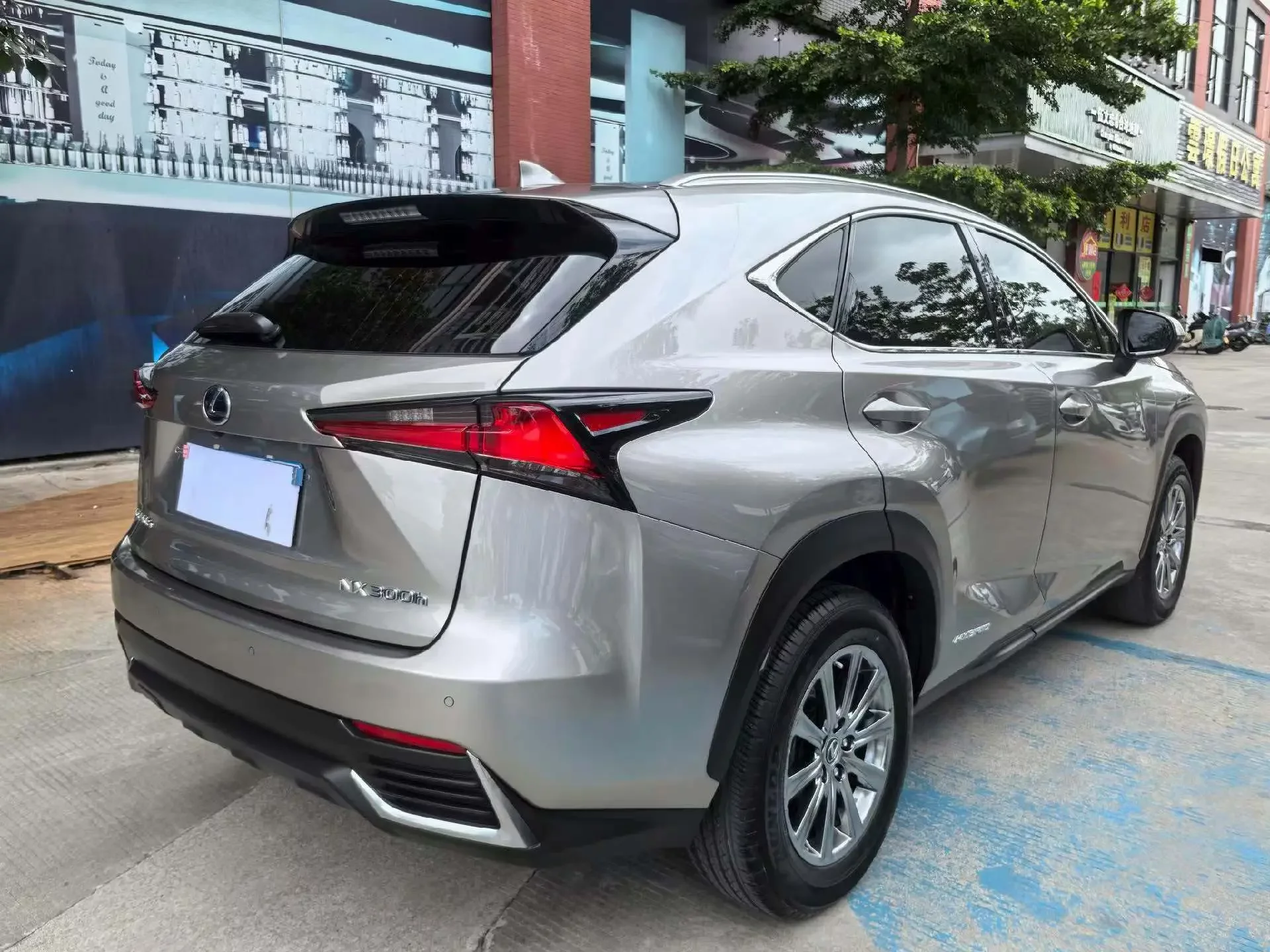 Lexus NX